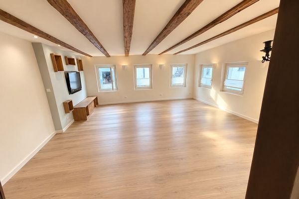 Kernsanierte 2-Zimmer Altbauwohnung in Stuttgart-Plieningen