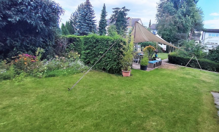 3 Zimmer Wohnung mit Gartenbenutzung – Garten