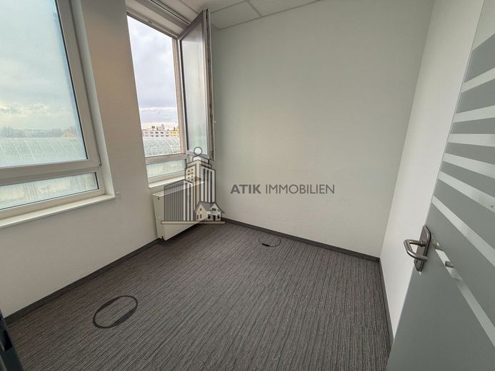 ATIK: Repräsentative Büroflächen im obersten Stockwerk mit exzellenter Aussicht – Bürofläche