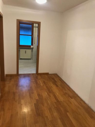 Atrakcyjne mieszkanie 3-pokojowe na sprzedaż w ekskluzywnej dzielnicy willowej Pullach (Großhesselohe)! – Zdjęcie 4