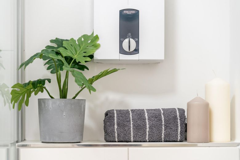 Wohnen auf Zeit - komplett möbliert und renoviert – Badezimmer