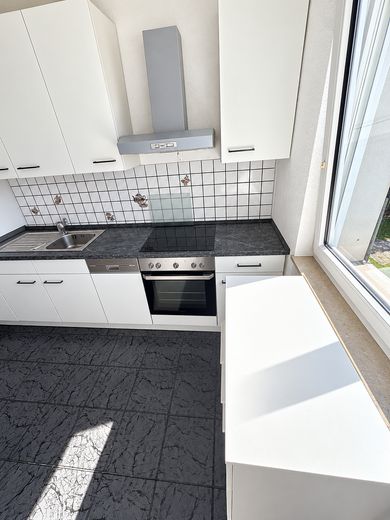 Provisionsfrei: Vermietete 2-Zimmer-Wohnung mit neuem Bad – 6,5 % Bruttorendite in Bremerhaven – Küche