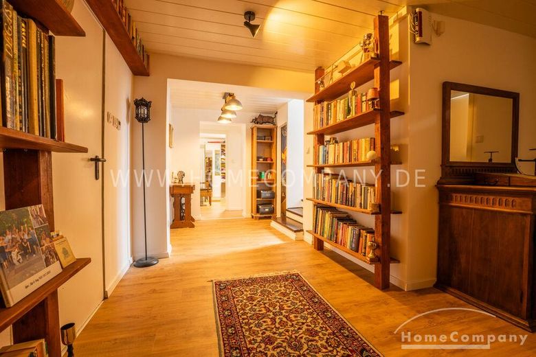 Außergewöhnlicher Designer-Bungalow mit Indoor-Pool, Heimkino  &  Smart-Home in ruhiger Naturlage – a32bffde0cedfaa97dca67620850925a2aab6ccf.jpg