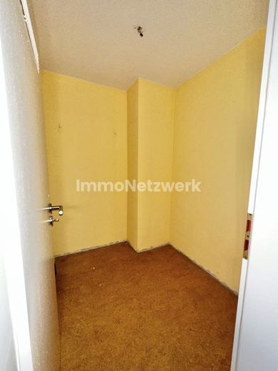 Großzügige, helle Wohnung mit durchdachtem Grundriss in ruhiger Lage mit Südwestbalkon, großes Bad – Abstellraum