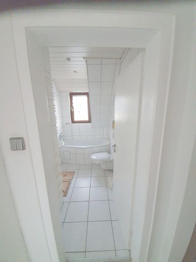 Very attractive 5-room maisonette apartment with fitted kitchen in Heidelberg – Photo 13