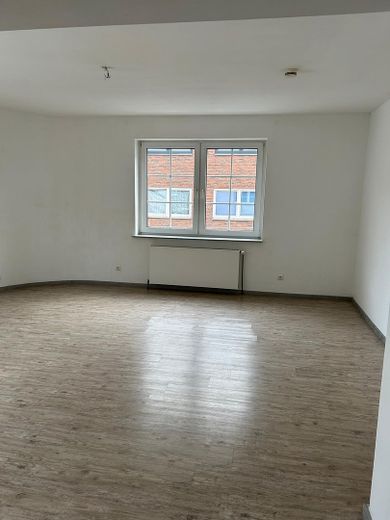 100 m² Wohnkomfort mitten in Hagen – 4 Zimmer, 2 Bäder & hochwertige Nobilia-Küche – Wohn/Esszimmer