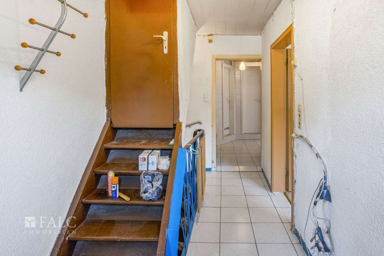 Raum für Ideen - Ihr Haus mit Potenzial – Flur OG