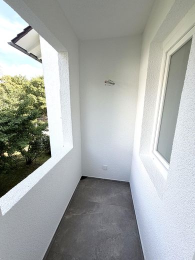 Po prostu się wprowadź – wyremontowane 4-pokojowe mieszkanie z balkonem od strony zachodniej – Balkon