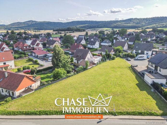 Großflächiges Baugrundstück in zentraler Lage - Erschlossen Bauen und Wohnen in Salzhemmendorf! – Foto 1