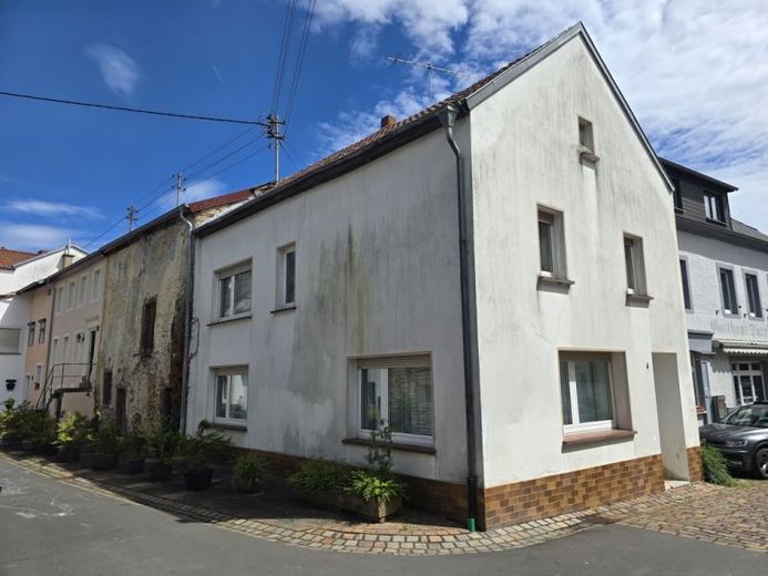 Historisches Einfamilienhaus mit Scheune im Herzen von Dudeldorf – viel Potenzial zur Verwirklichung – फोटो 1