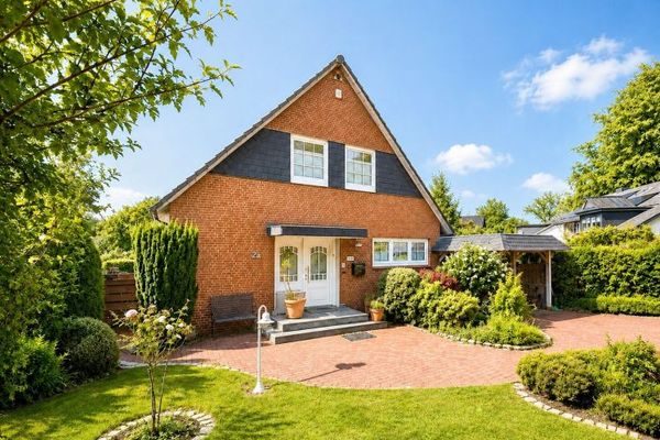 Einfamilienhaus in Kitzeberg auf 1.400qm Grundstück mit viel Privatsphäre