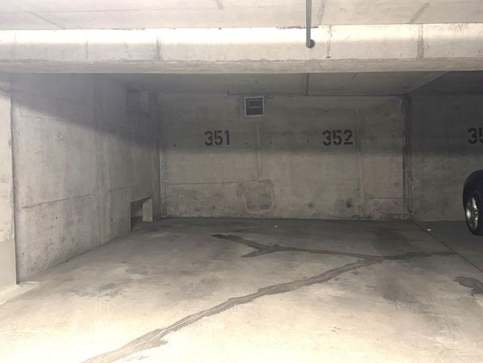 Posto auto in autorimessa sotterranea nel centro città di Augusta - Kitzenmarkt 14 – Foto 1