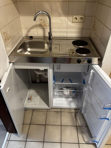 Dicht bij de universiteit & instapklaar: Gezellige eenpersoonswoning met complete inrichting – Foto 8