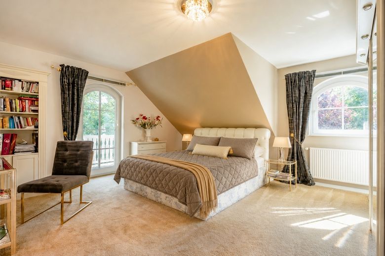 Casa unifamiliar de elegancia atemporal con tecnología de última generación - Lichtenrade – Elternschlafzimmer