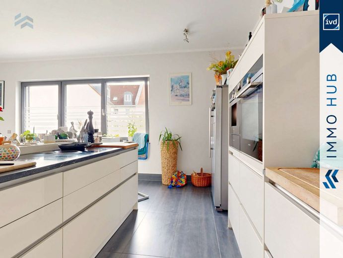 ++ Exklusives Penthouse in ruhiger Lage mit über 50 m² Dachterrasse ++ – 3687181-CHs8KrT72Spf7z7zbkuV5o61-Kuche.jpg