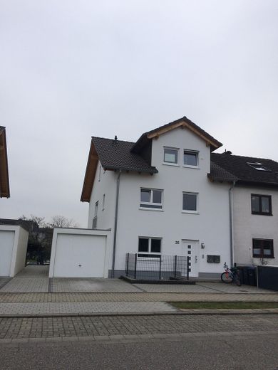 Maisonettenwohnung Limburgerhof mit Garage und unverbaubarem Ausblick – Wohnung 1. und 2.OG 