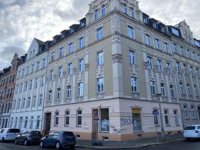 Bel appartement de 3 pièces avec balcon et cuisine équipée à Plauen ! Proche du centre ! – Photo 1