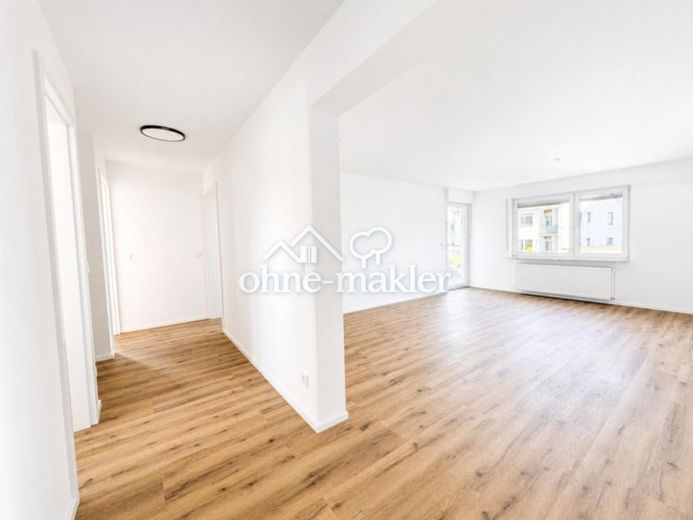 Bezugsfertige 3-Zimmer-Eigentumswohnung mit zwei Balkonen, Garage und umfangreicher Modernisierung – Foto 1