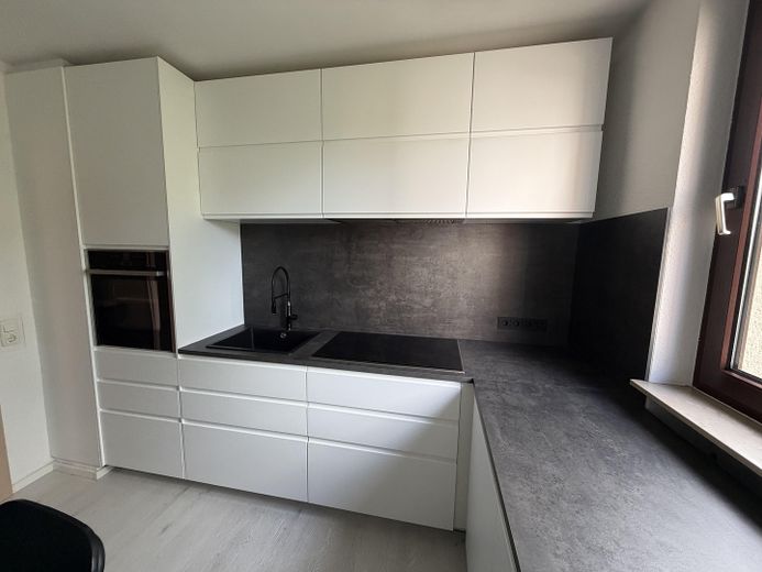 PROVISIONSFREIE 2-Zimmer-Wohnung vom Eigentümer mit Stellplatz u. EBK – Foto 3