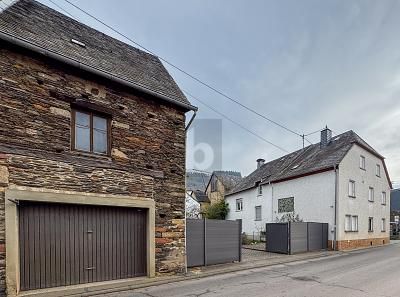 CASA MODERNIZZATA CON AMPIO CORTILE E POTENZIALE – 1778670575_9fffb8.jpg