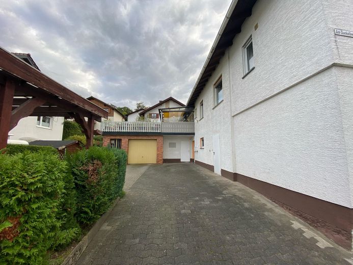 Mehrgenerationhaus (Zweifamilienhaus + 3. Wohnung im Anbau) mit 2 Garagen – फोटो 4