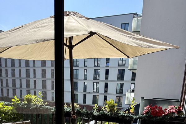 Elegante vivienda de cuatro habitaciones con balcón y terraza privada en HafenCity, Hamburgo