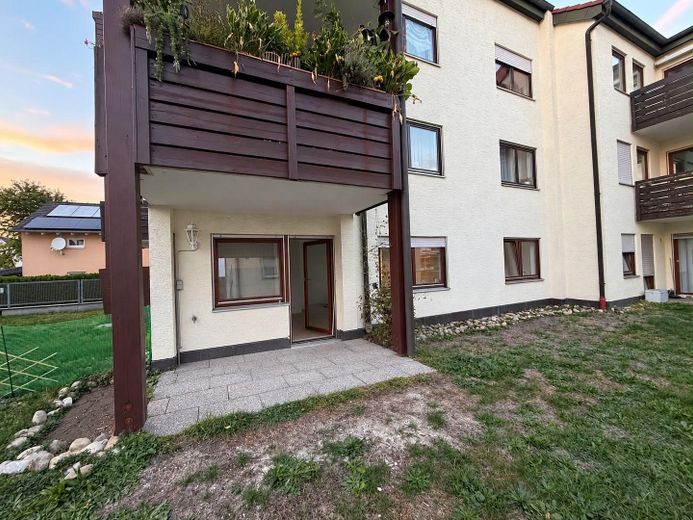 Charmante 2-Zimmer-Erdgeschosswohnung mit privatem Gartenanteil - teilsaniert! – Foto 10