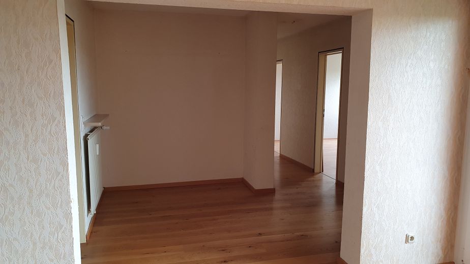 Schöne Wohnung in Dudweiler (Süd) Nähe Uni – Blick Wohnzimmer Sitzecke