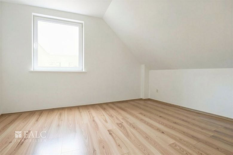 +++ Kapitalanlage mit Weitblick: Zweifamilienhaus im Grünen +++ – Kinderzimmer II Whg. 2c