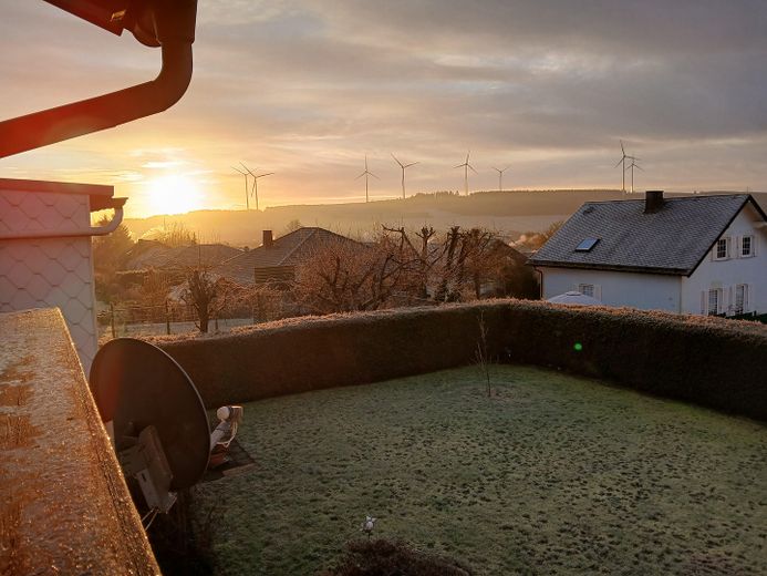 PROVISIONSFREI - Großer, charmanter  Bungalow mit Untergeschoß - keine Renovierungen, nur einziehen! – Sonnenaufgang - Weitblick