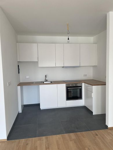 Barrierefreies Zuhause mit 3,5 Zimmern in Berlin zentral gelegen – Küche