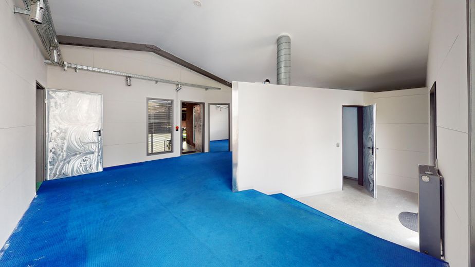 Einzigartig im Umkreis: Design-Loft & flexible Büroetage mit Genehmigung als Wohnraum – Räume im Obergeschoss