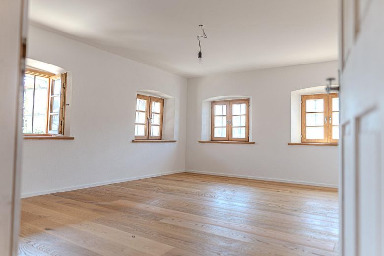 Einzigartiges Bauernhaus 1482 – Luxus-Sanierung & Erstbezug – Schlafzimmer