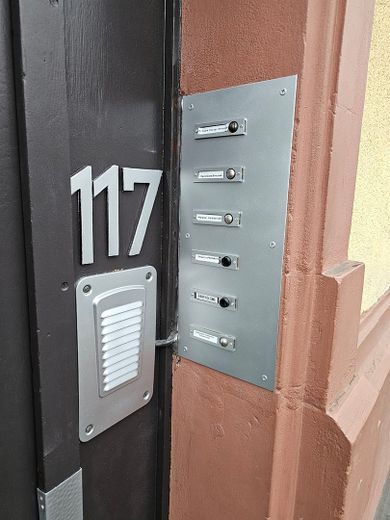 Vente directe : majestueux appartement de 5 pièces avec balcon, près de Hafeninsel Offenbach – Foto 11