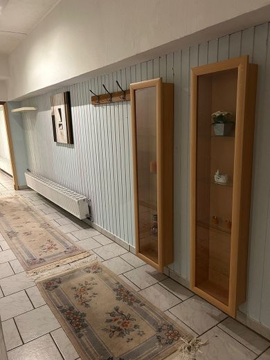 VIVIENDA DE 3 HABITACIONES CON COCINA, BAÑO Y PASILLO CERCA DEL AEROPUERTO DE HAHN – Foto 13
