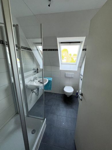 Maisonettewohnung in bester Lage von Schenefeld – Bad mit Fenster