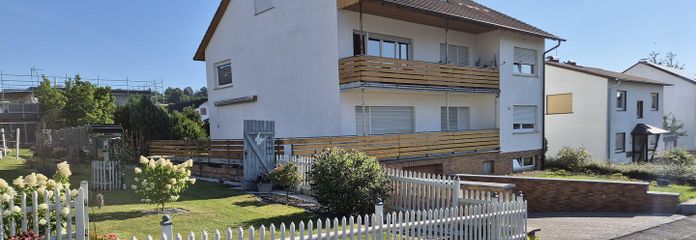 3 Familienhaus mit Doppelgarage, Kirchhain Stadt