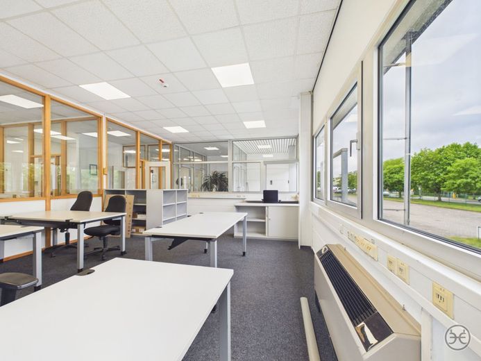 Büro &amp; Werkstattflächen in Industriegebiet zu Vermieten | Tweelbäke | Oldenburg – CAM05560G0-PR0049-STILL009