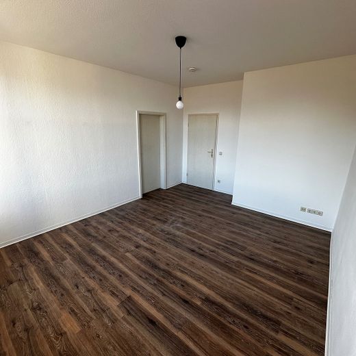 Heller Wohntraum im Erstbezug: Renovierte 2-Zimmer-Altbauwohnung am Kassberg/Altendorf – Foto 3
