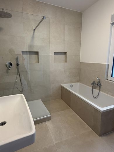 Traumhafte Kernsanierte 2-Zimmer-Wohnung im Herzen von Langenfeld – Foto 10
