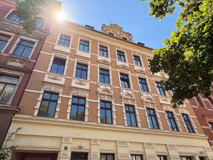 Helle 3 Zimmerwohnung mit Balkon und Aufzug! – Foto 1