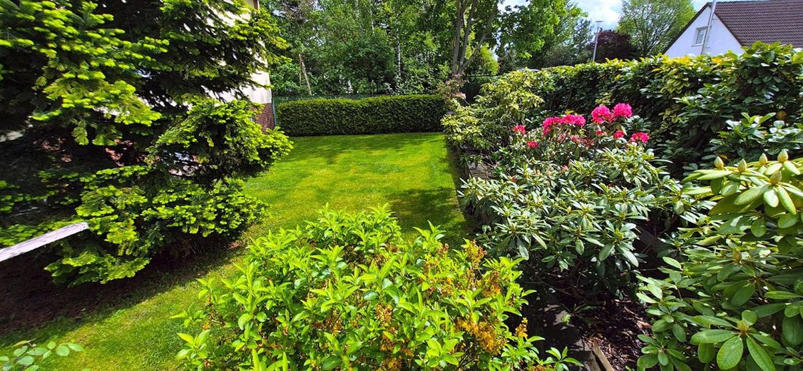 GROßES GRUNDSTÜCK MIT EINFAMILIENHAUS -RUDOW -BLUMENVIERTEL- PROVISIONSFREI -BEZUGSFREI – Foto 2