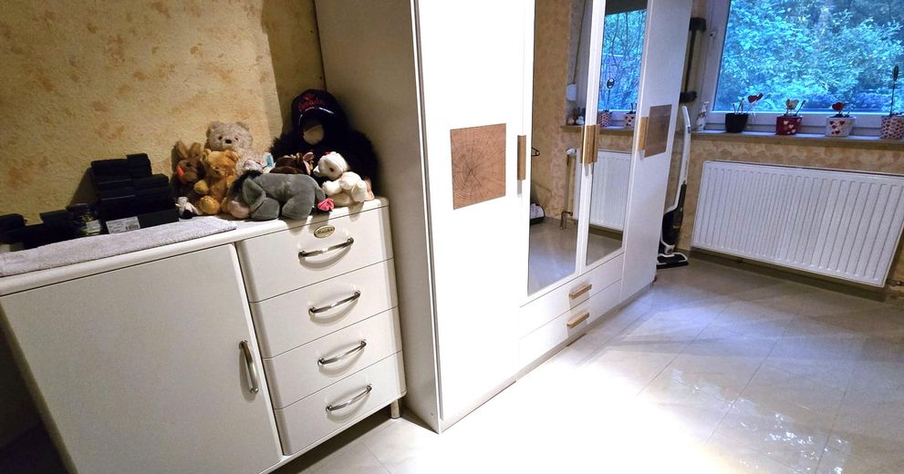 Kinder,edle Feinsteinzeugfl.