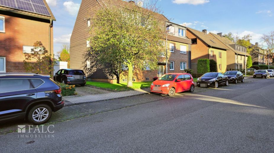 Investieren Sie in Ihre Zukunft! Attraktive Kapitalanlage in Oberhausen! - FALC Immobilien – ruhige Nachbarschaft