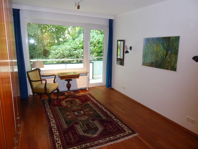 Well-laid-out apartment with a view of the greenery, top energy efficiency, top condition – Zweites Balkonzimmer