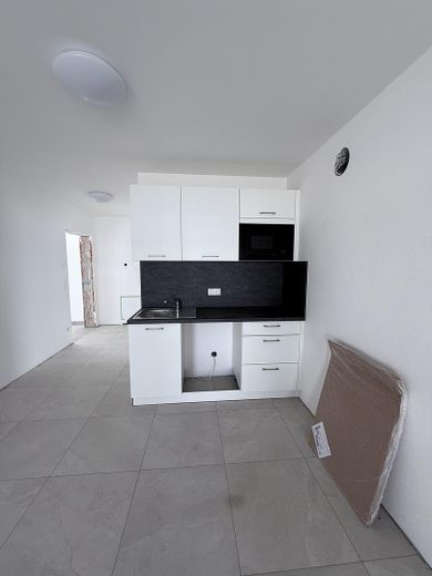 New-build 1-room apartment for rent – Photo 7