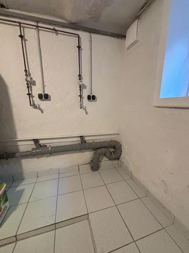 Ekskluzywne, jasne 2 1/2-pokojowe mieszkanie na poddaszu w centrum miasta Aschaffenburg z balkonem - blisko Menu – Anschluß Wasch-/Trockenraum