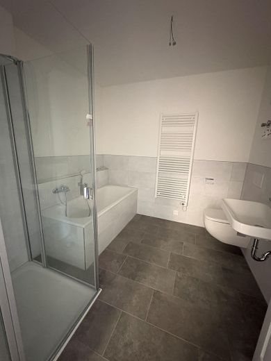 Exklusive - Neubau - Ferienwohnung mit Meerblick – Badezimmer