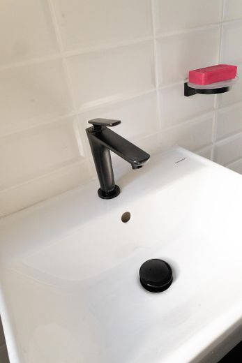 Tadilat sonrası ilk kullanım – park yeri bulunan mobilyalı 1 odalı daire – Top Armaturen