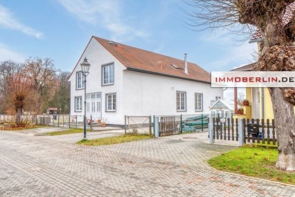 IMMOBERLIN.DE - Total modernisiert! Sehr attraktives Haus mit besonderem Charme & Sonnenterrasse